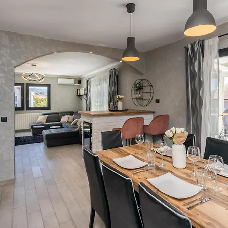 Beautiful In With Sauna Semesterbostad