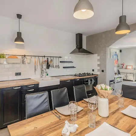 Semesterbostad Beautiful In With Sauna