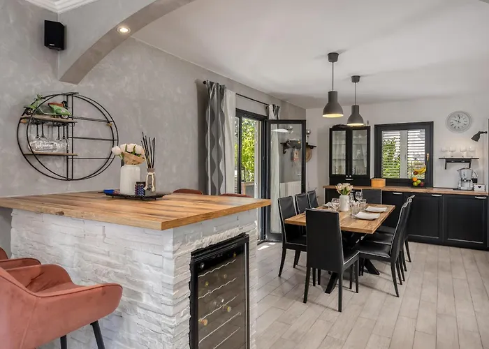 Beautiful In With Sauna Holiday home *